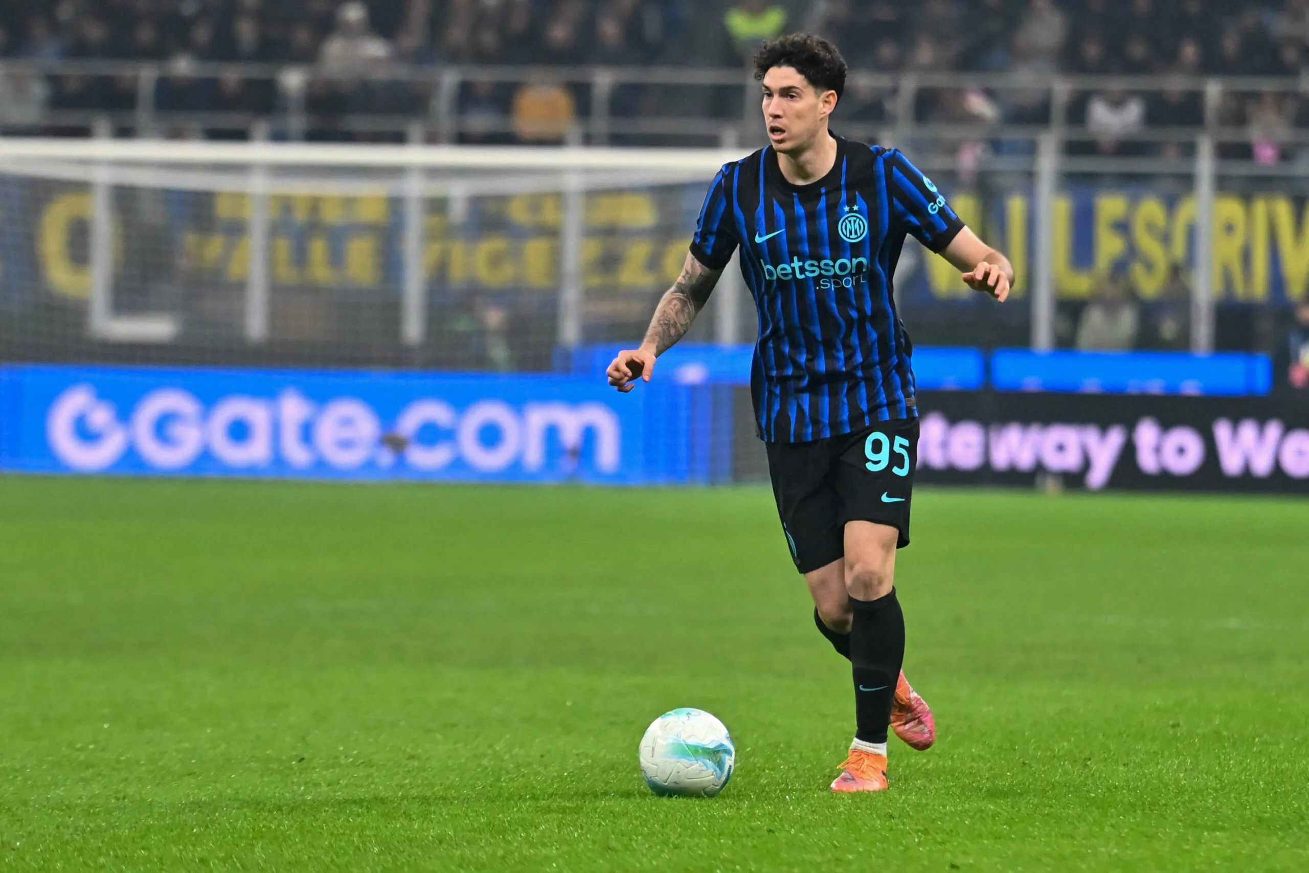 Alessandro Bastoni emerges as Liverpool's prime target to succeed Virgil van Dijk