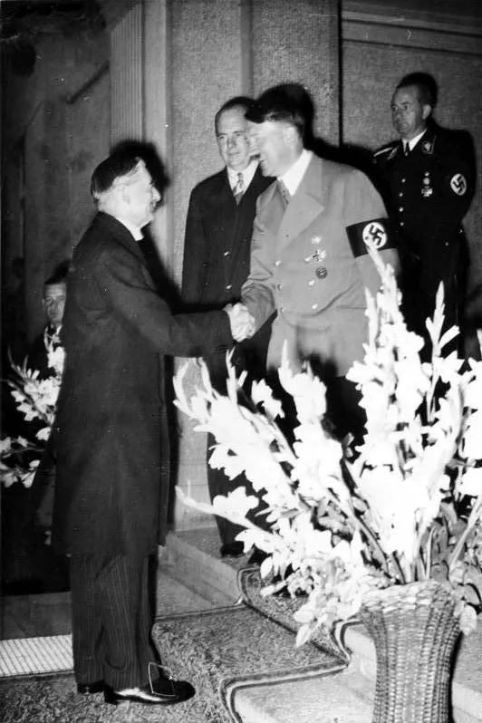 Appeasement history and diplomatic failures leading up to World War II