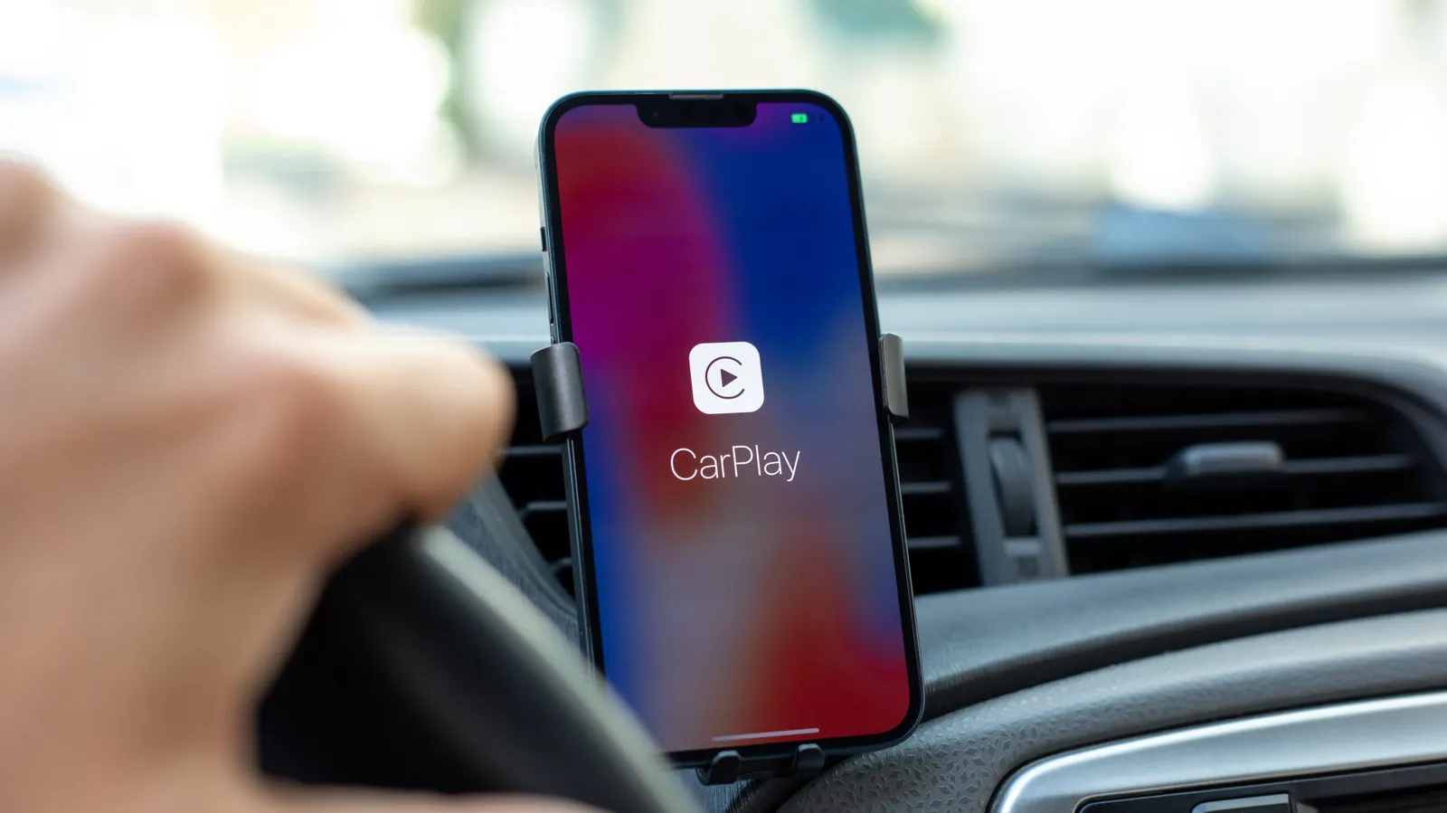 Apple CarPlay battery drain issues on iPhone solved by using a wired connection