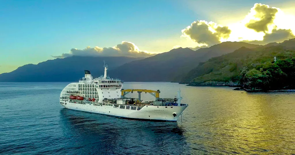 Aranui Cruises offers sustainable mixed cargo voyages across French Polynesia