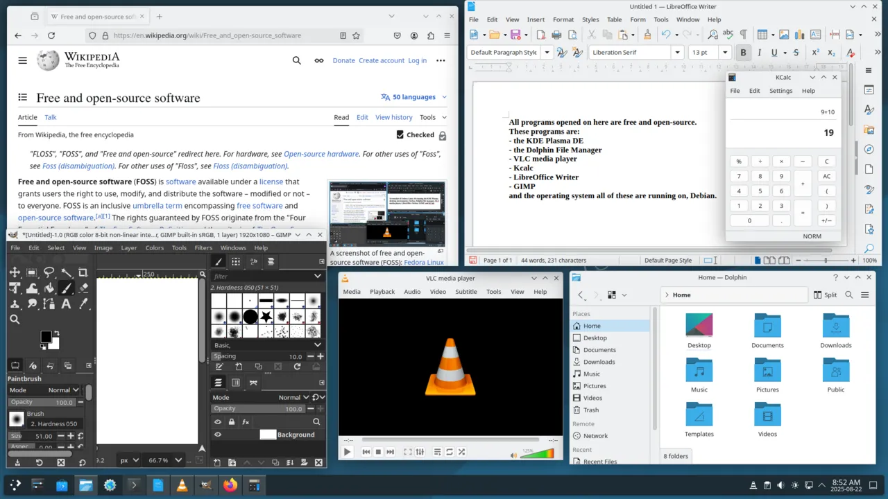 Explanation of Free and Open Source Software outlining user freedoms and collaborative development models