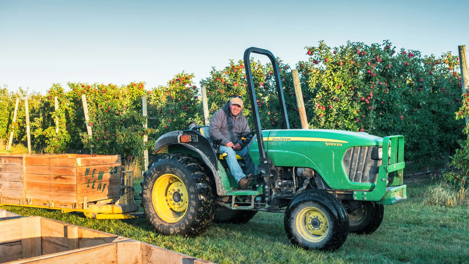 Explanation of John Deere engine manufacturing facilities and global partnerships