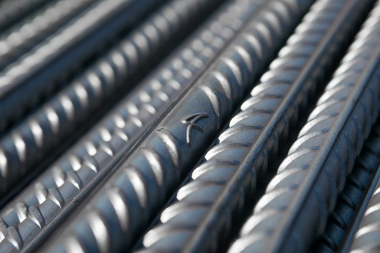 Explanation of steel production, properties, and global manufacturing