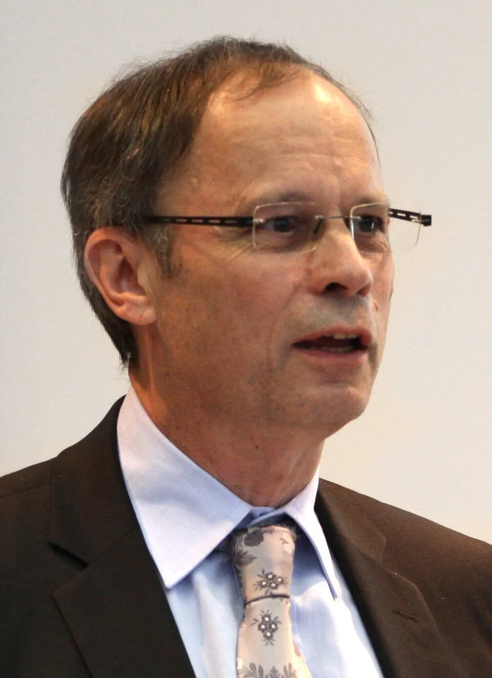 Jean Tirole shapes modern economic theory and market regulation as a Nobel laureate