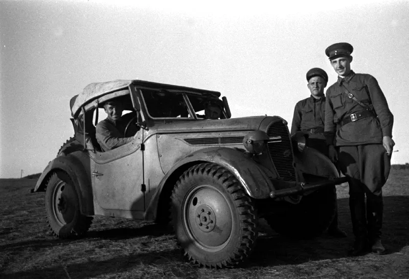 Restored Kurogane Type 95 military scout car showcasing its historic design