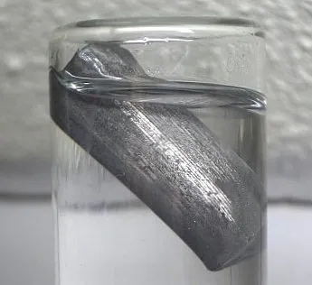 Lithium isotopes and their crucial role in advanced clean energy and nuclear fusion technologies