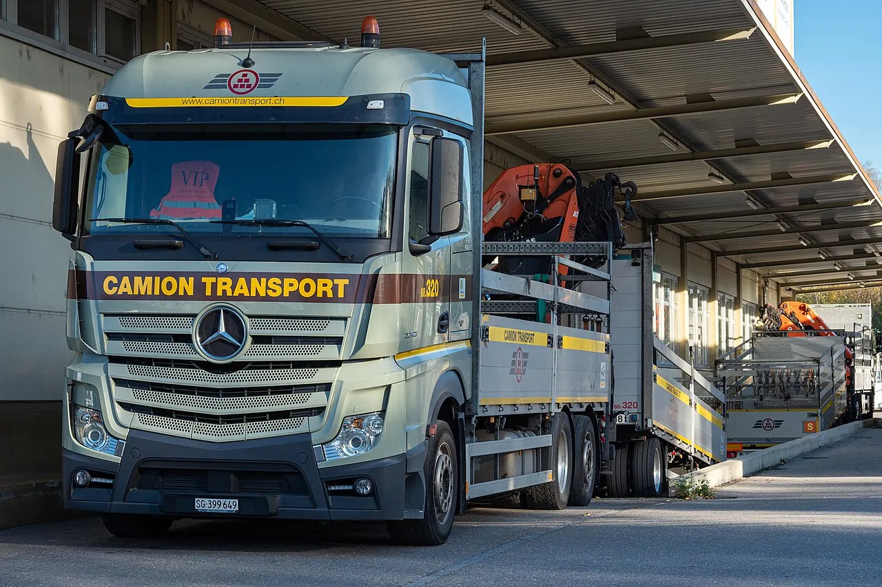 Mercedes-Benz Actros heavy goods vehicle leading commercial transport innovation