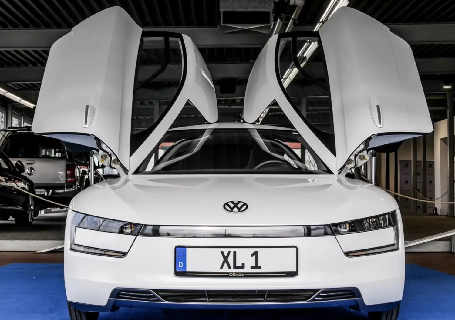 Rare Volkswagen XL1 plug-in hybrid with minimal mileage goes on sale in Germany
