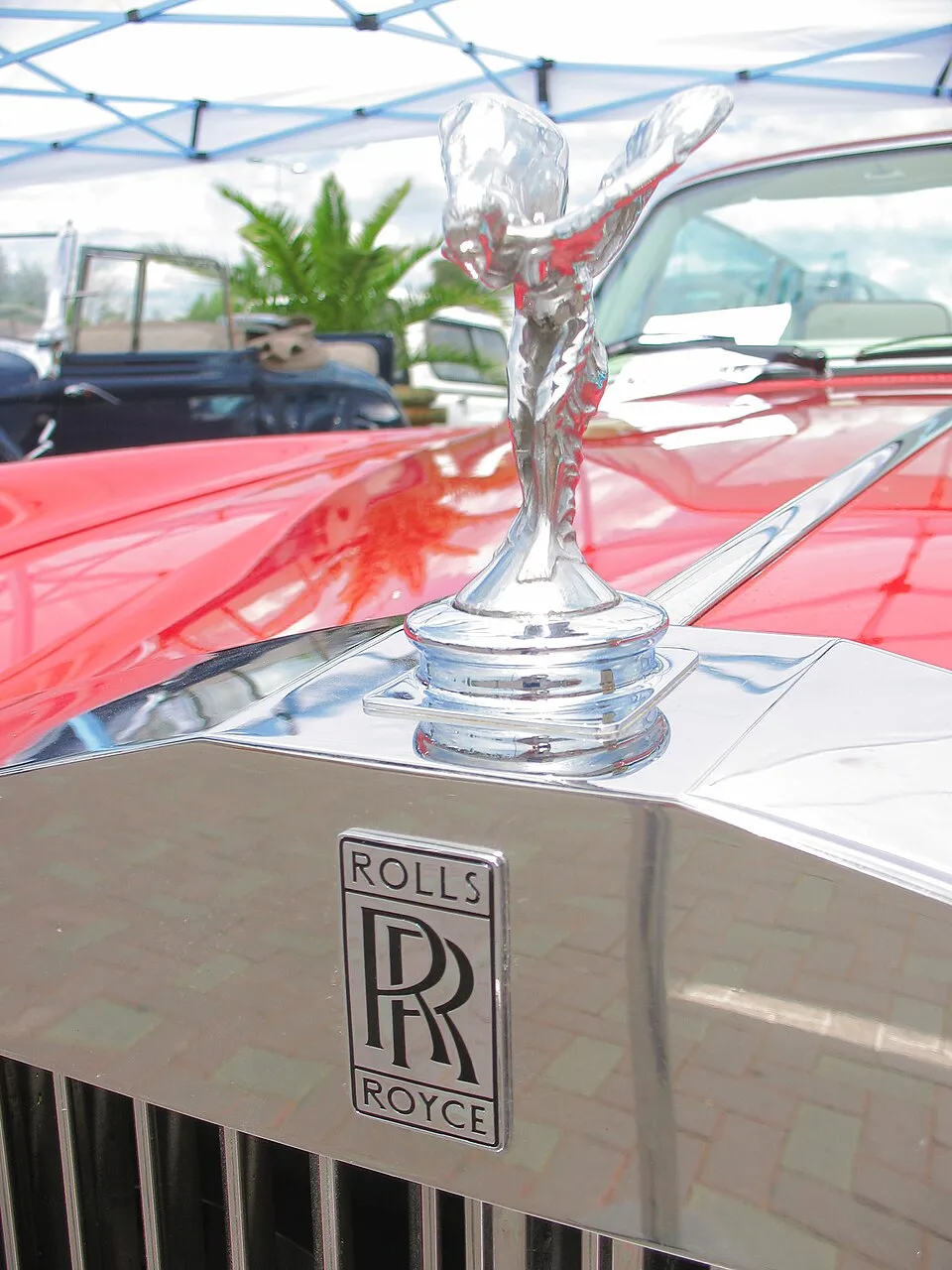Rolls-Royce Motors legacy and history as a premier British luxury car manufacturer