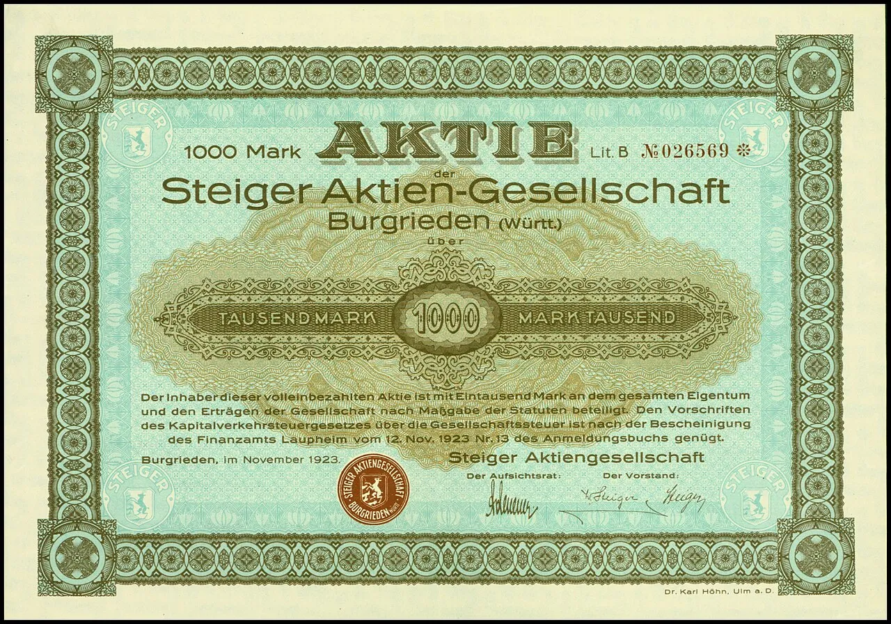 Vintage Steiger car showcasing early twentieth-century German automotive engineering and design excellence