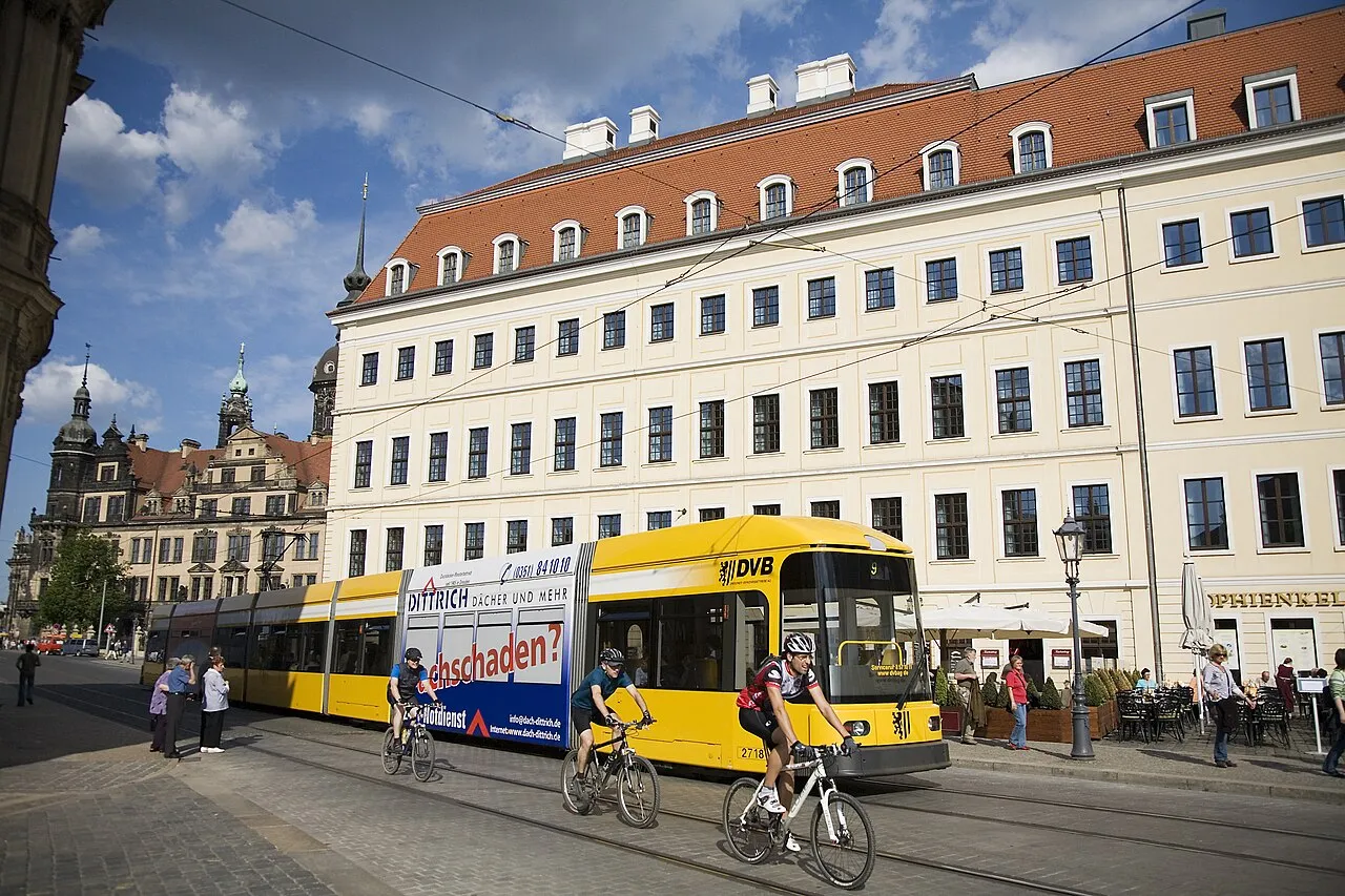 Sustainable urban planning initiatives reshape modern eco-friendly cities worldwide