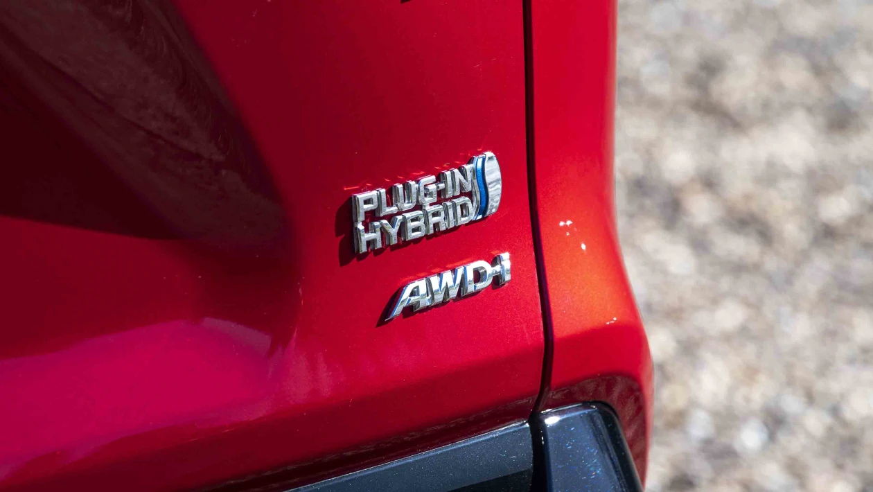 UK government extends hybrid car sales until 2035 in revised EV transition plan