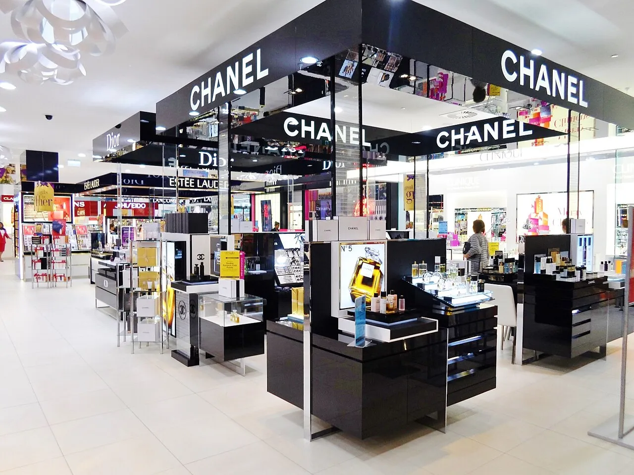 Visual merchandising transforms modern retail store environments to boost customer engagement